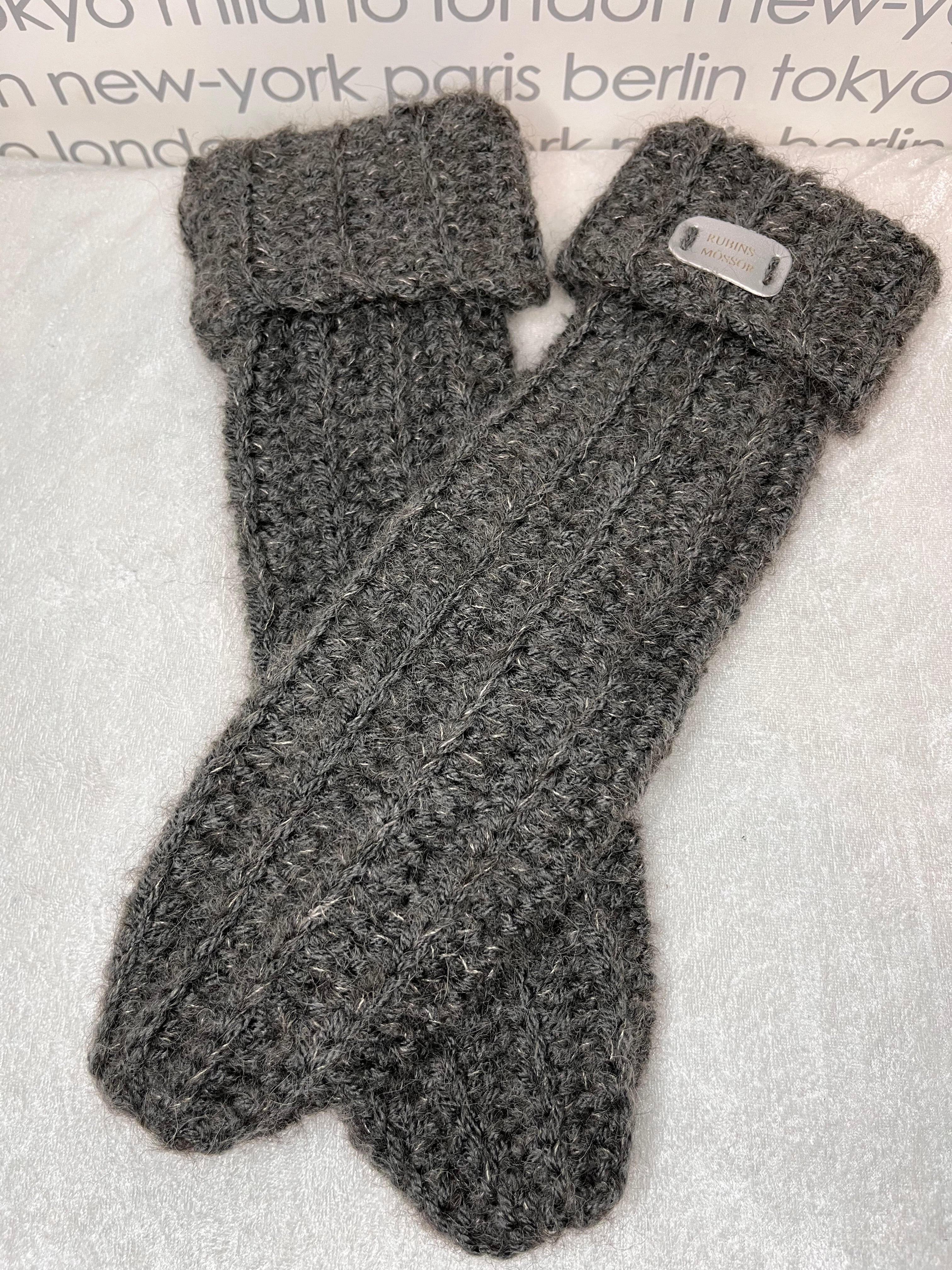 Sockor i ull, polyester, alpacka, silke och akryl